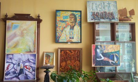 Виставка картин Миколи Канєвського відкрита до вересня